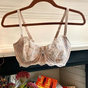 Brand New Lacey Victoria Secret Bra 34DD